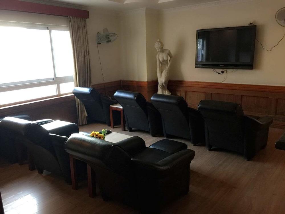 A25 Hotel - Bach Mai Hanoï Extérieur photo