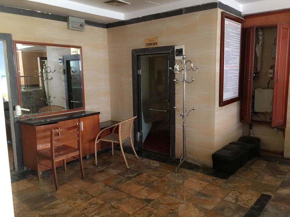 A25 Hotel - Bach Mai Hanoï Extérieur photo