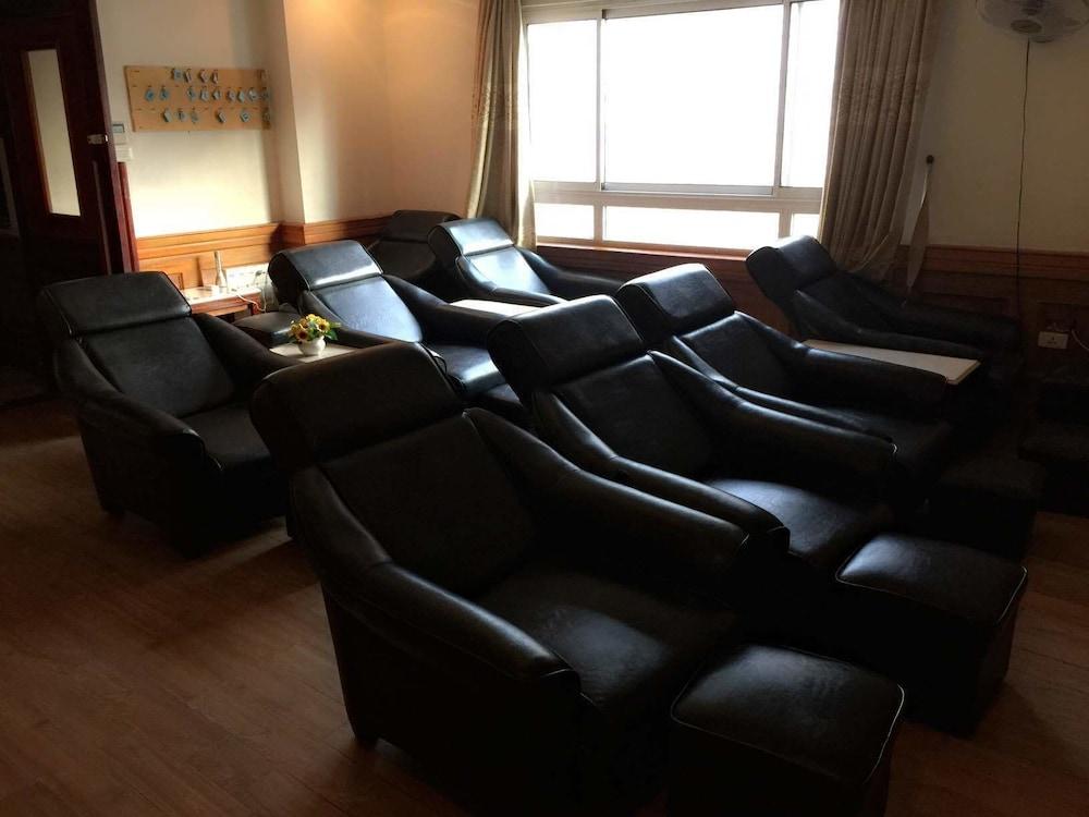 A25 Hotel - Bach Mai Hanoï Extérieur photo